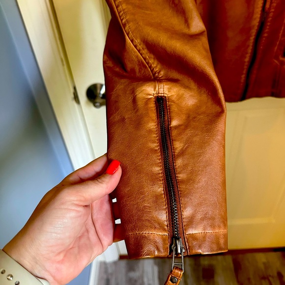 ***SOLD*** Faux leather jacket - Picture 2 of 6